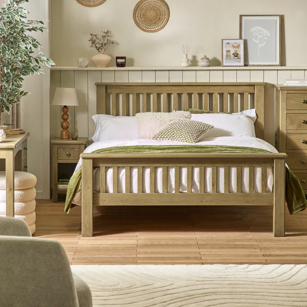 Cotswold Smokey Oak Bedroom Furniture