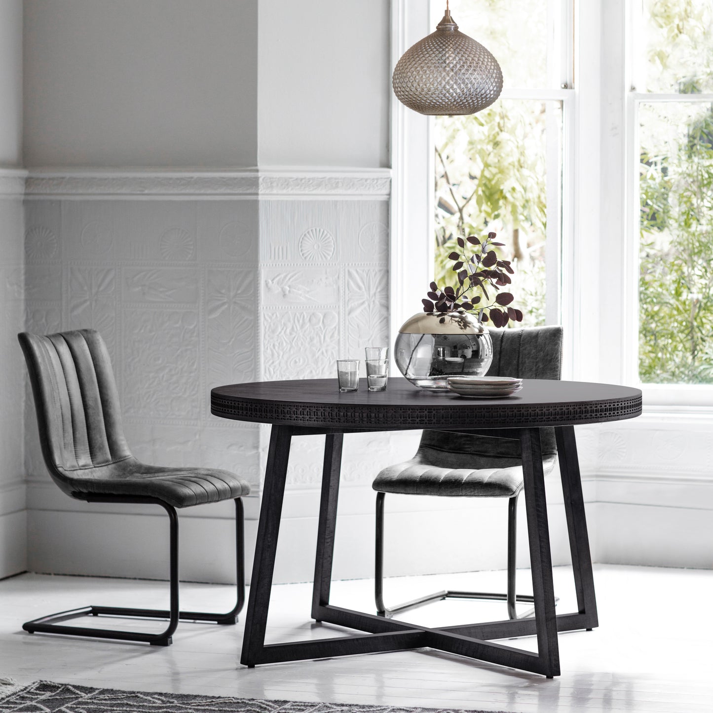 Boho Boutique Round Dining Table