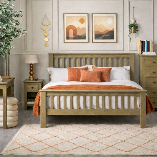 Cotswold Smokey Oak Bed Lifestyle