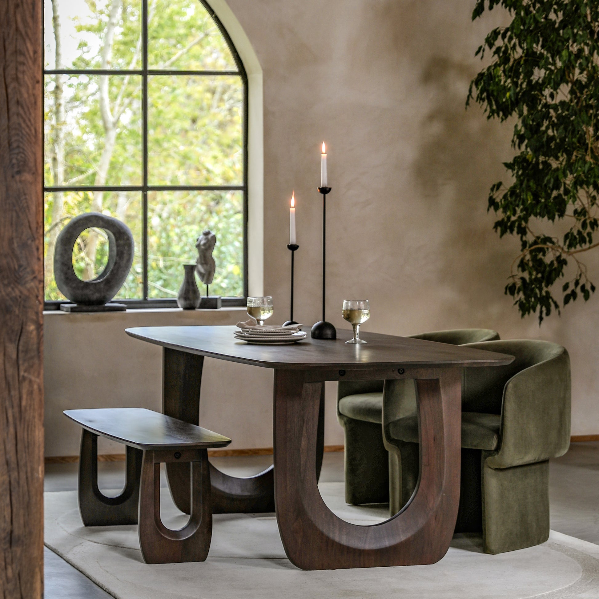 Arc Dining Table