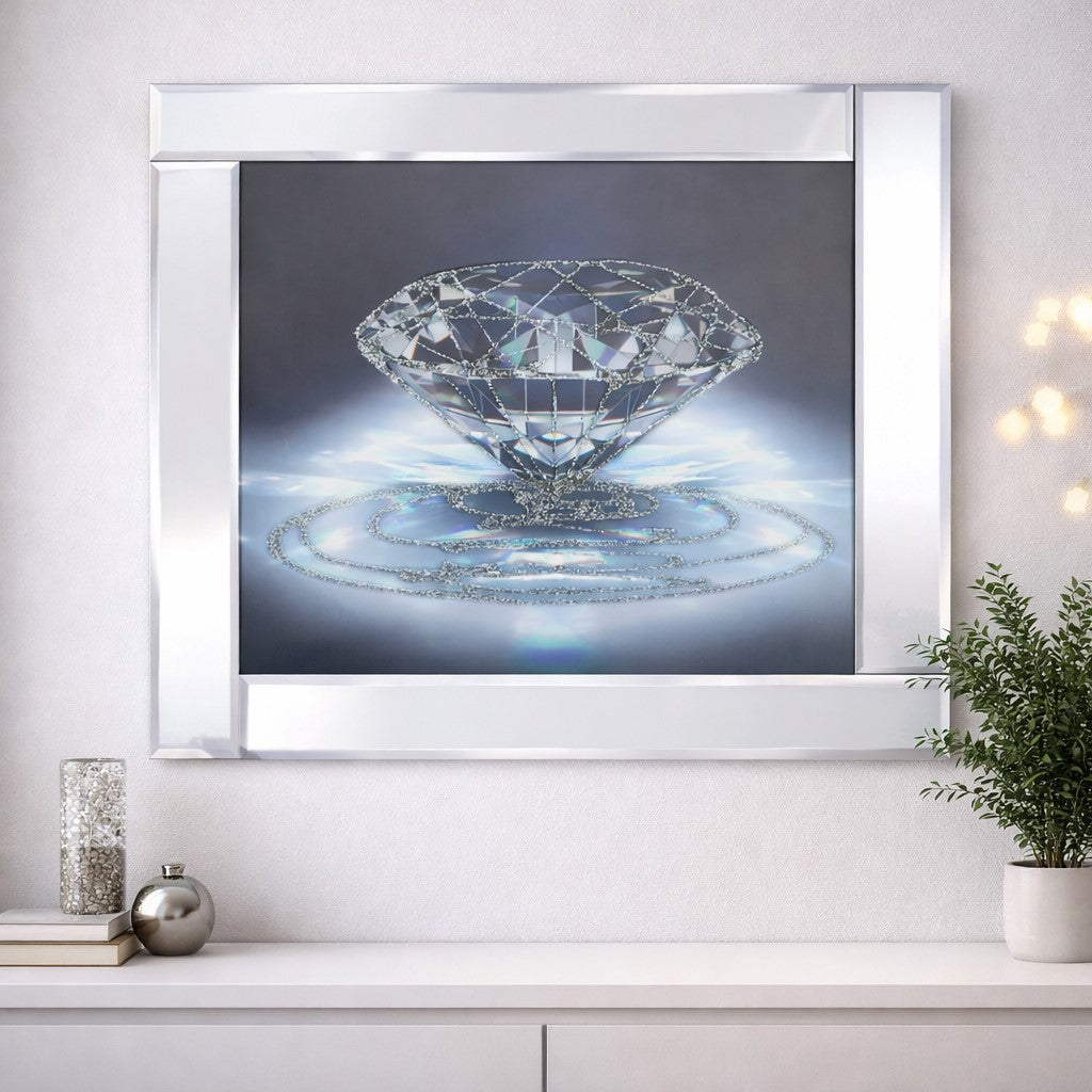 Single Diamond Mirrored Frame