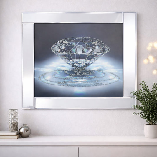 Single Diamond Mirrored Frame